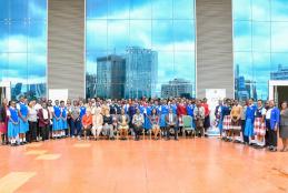 The participating schools take a group photo with the University of Nairobi partners.