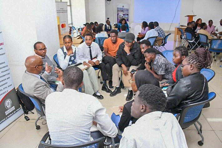 Students of the 3rd cohort participate in discussions with industry partners