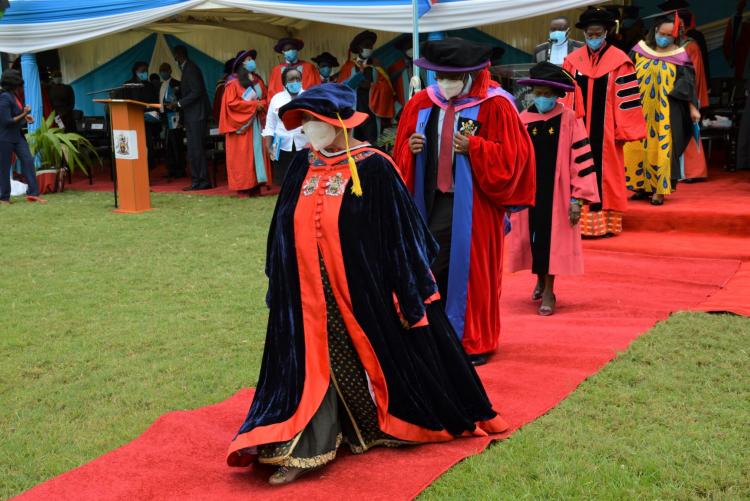 Procession of the 63rd virtual graduation ceremony led by the Chancellor Dr Vijoo Rattansi