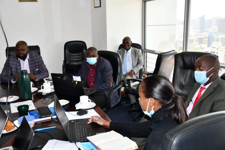 A section of UoN Engineering and Science complex committee members and Advancement Office staff during their meeting with the French Development Agency (AFD)