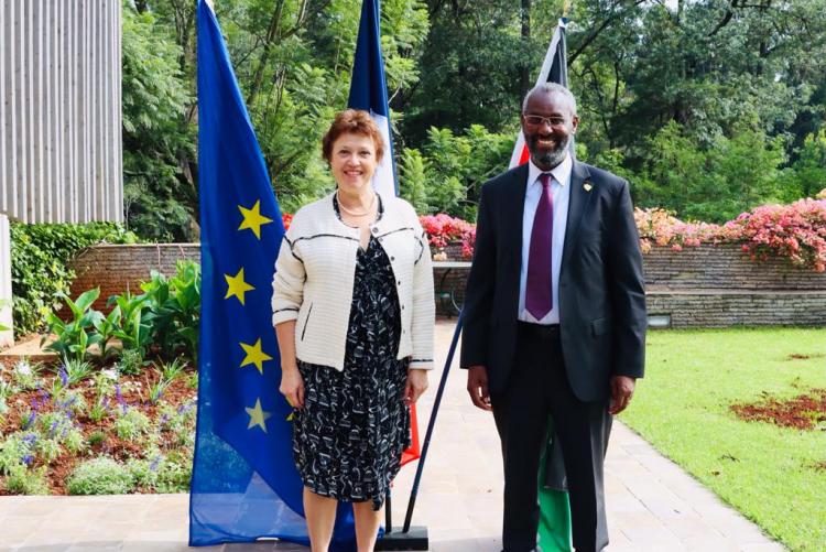 UoN VC Prof Kiama with French Ambassador to Kenya H.E. Mrs. Aline KUSTER-MENAGER